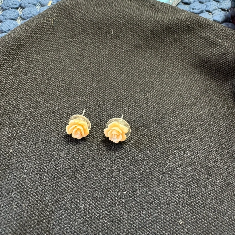 Blush Rose Stud Earrings – Petite, Elegant & Everyday Wear - Picture 3 of 3